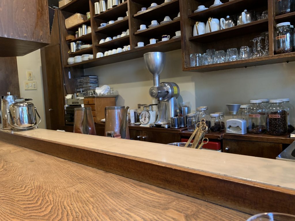 カフェドゥワゾー店内